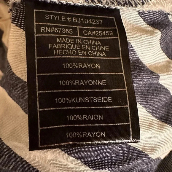 BB DAKOTA Women's Wrappers Delight Stripe Wrap Top - Picture 15 of 15